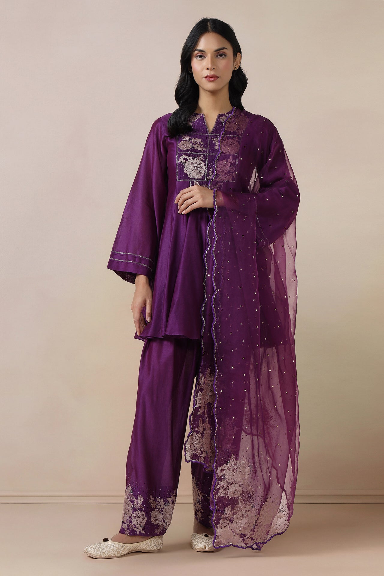 Box Embroidered Short Kurta With Salwaar And Dupatta