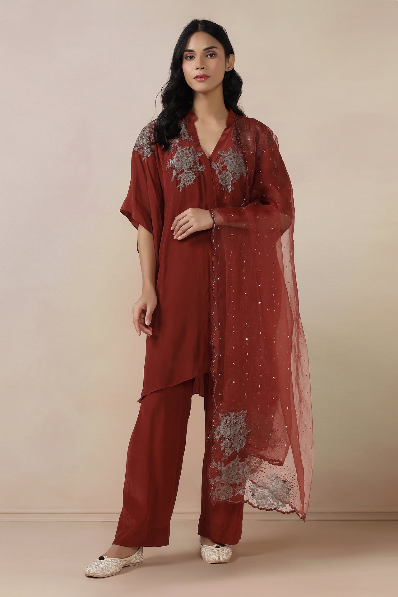 Embroidered Medium Kaftaan With Pants