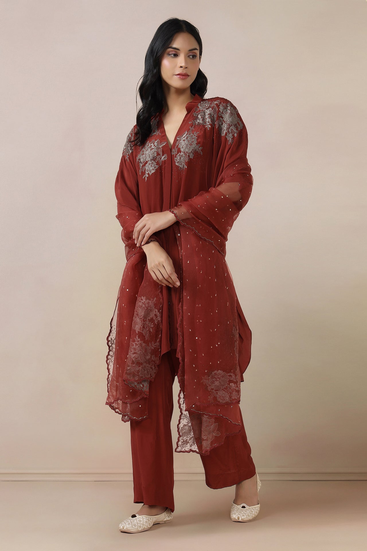 Embroidered Medium Kaftaan With Pants