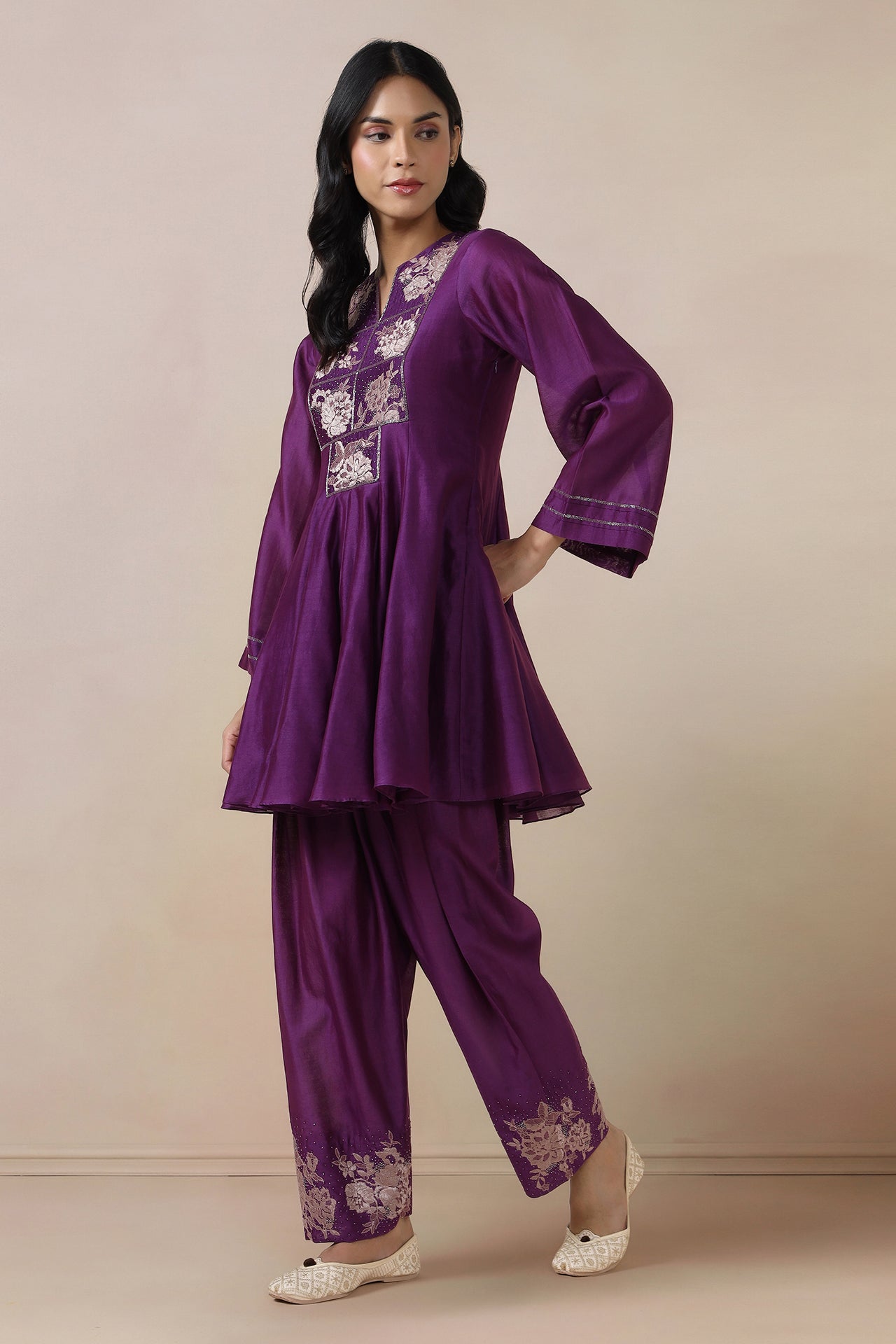 Box Embroidered Short Kurta With Salwaar And Dupatta