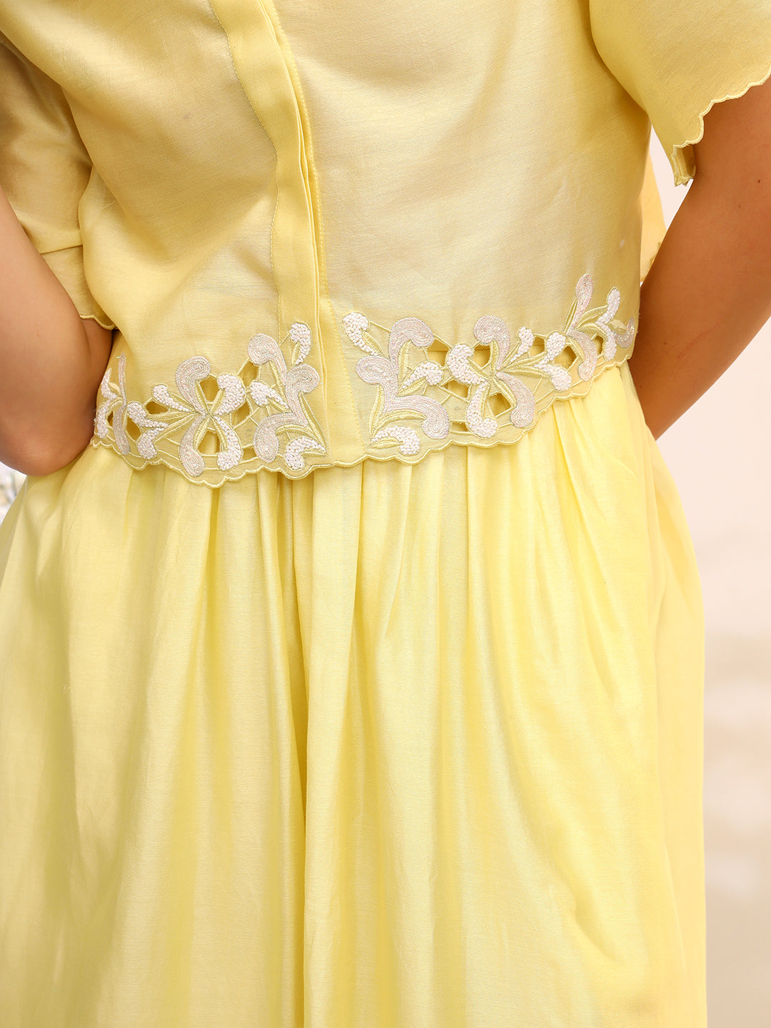 CROPPED SHIRT & SKIRT